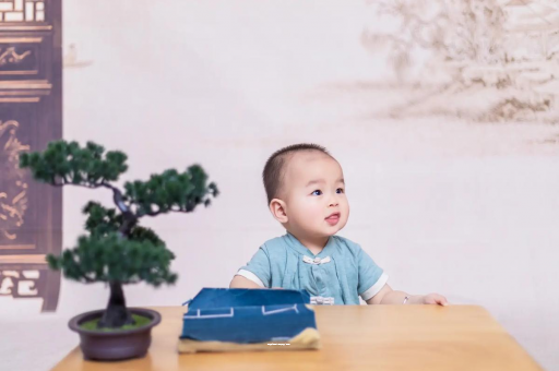 宜昌满月宝宝放屁臭 宜昌满月宝宝放屁臭